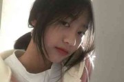 干净的头像女高清 干净的头像女高清