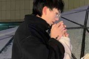 情侣头像一人一半唯美