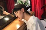 qq头像2024年最流行好看男生