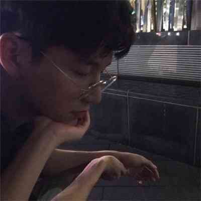 ins欧美风头像 第11张