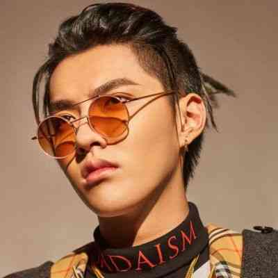 ins男生头像高级感 第12张