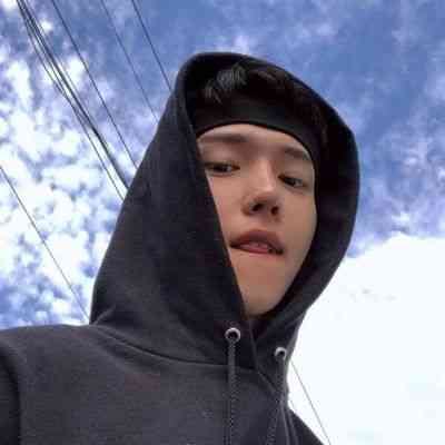 适合做抖音头像的图片男 第12张