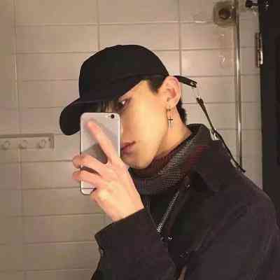 超好看的黑白男生头像 第3张