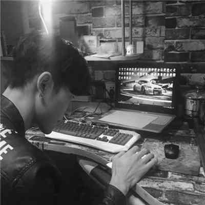 简约头像男 第9张
