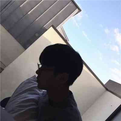 qq头像2024年最流行好看男生 第3张