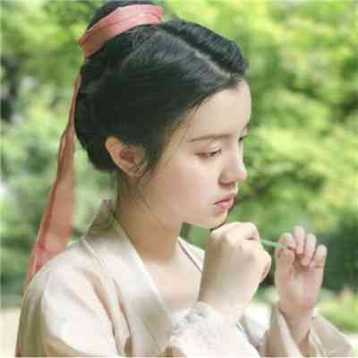 带一点悲伤的网名女生 第1张