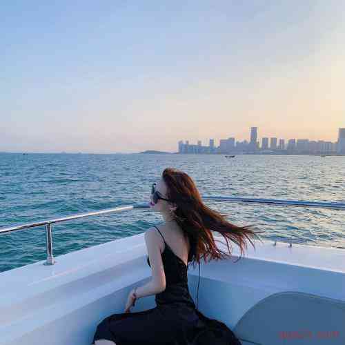 微信头像女背影海边 唯美 第3张
