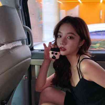 漂亮的微信头像女简约干净 第2张