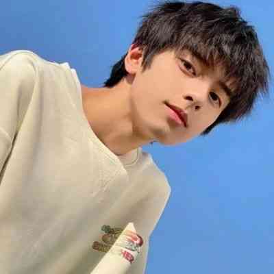 情侣头像一男一女各一张真人 第2张
