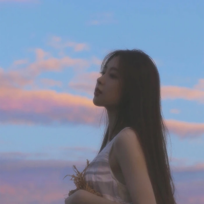 好看的女生头像挡脸 第5张