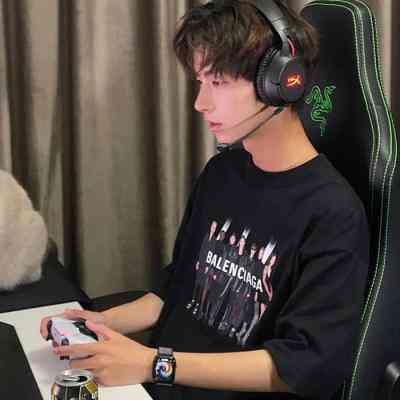 真人头像图片男销售员 第8张