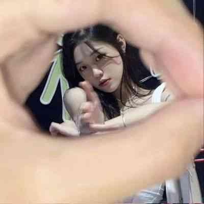 简单情侣头像一男一女 第2张