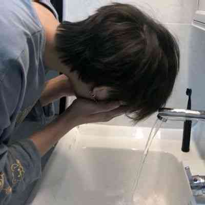 高冷男头像真人 第8张