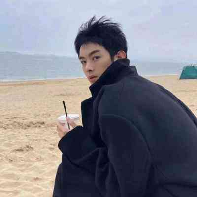 高冷男头像真人 第11张