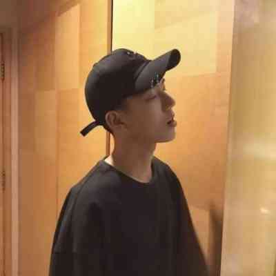 免费头像大全好看的男人 第10张