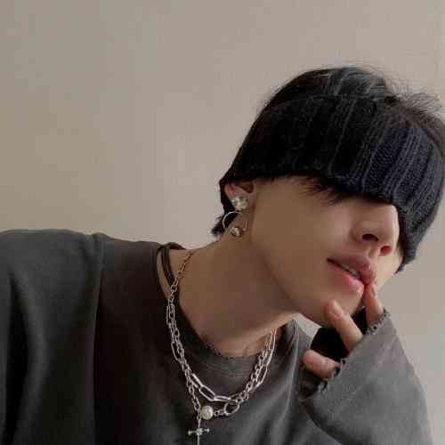适合长期不换的头像男干净阳光 第11张