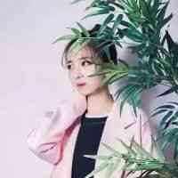 真人头像女挡脸高清 第2张