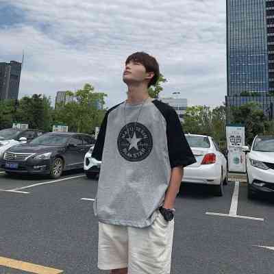 头像ins高级质感干净不露脸男 第2张