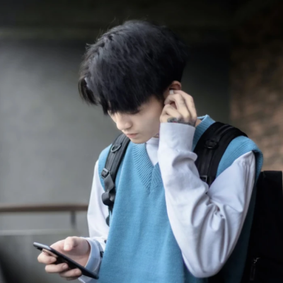 气质头像干净高级质感男 第2张