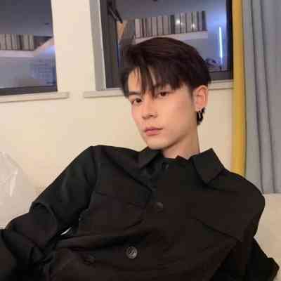 气质头像干净高级质感男 第14张
