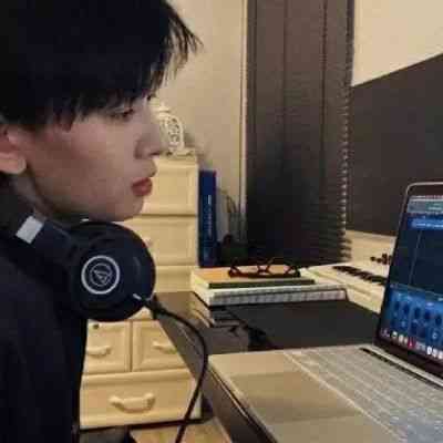 小众微信头像男生 第5张