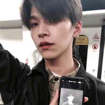 高颜值男生头像真人 第17张