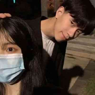 男生头像情侣真人 第3张