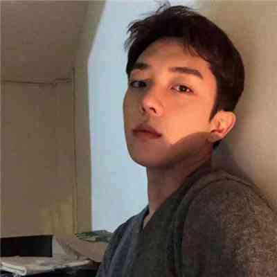 2024年最火的头像男 第10张