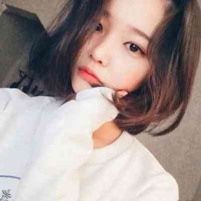 头像女生简单气质唯美真人 第12张