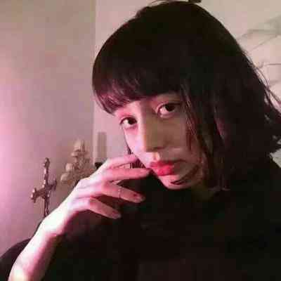 头像女高清头像高冷抱狗 第9张