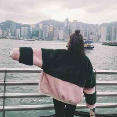 qq头像女生唯美闪图 第5张