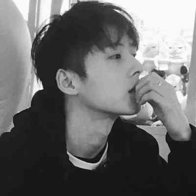 开心的头像男真人 第6张