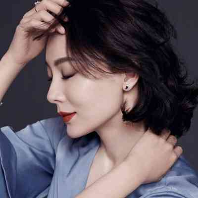 知性女生头像 第5张