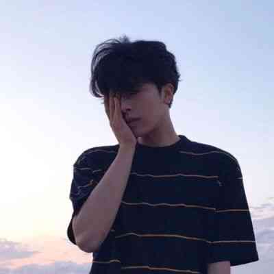 永不换的好看头像男生 第4张