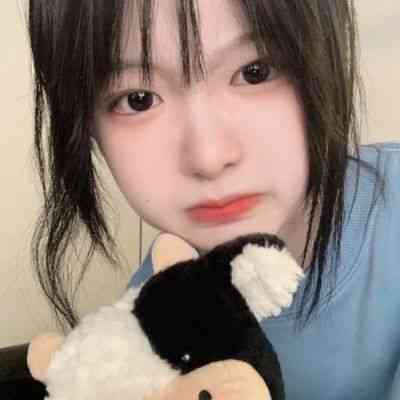 2025年潮流网名精选：80后女生专属昵称指南 第1张